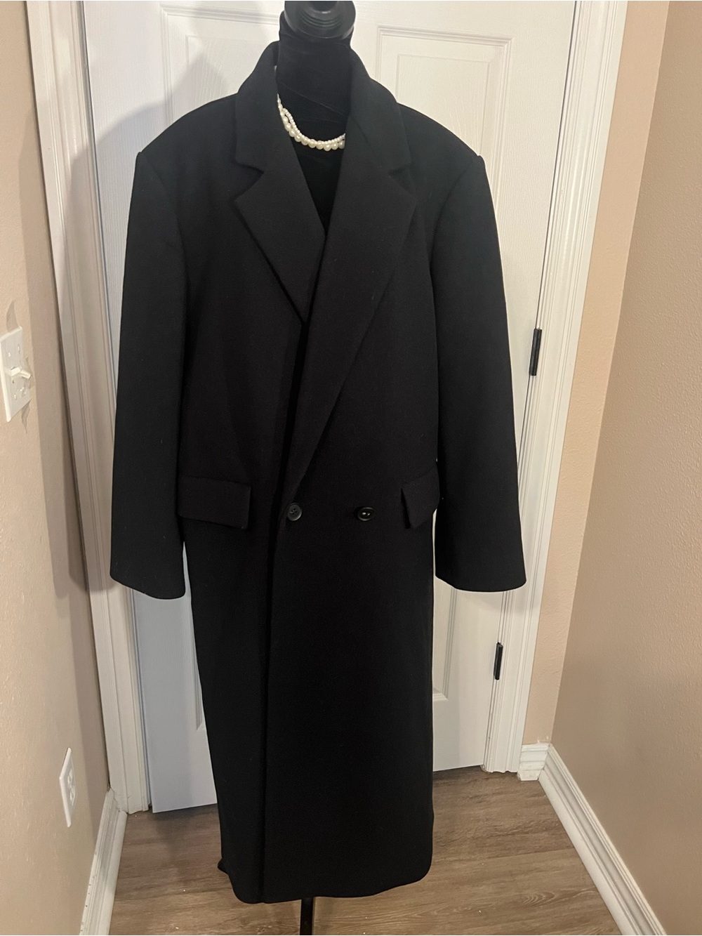 Elegant Black Double-Breasted Women's Trench Coat